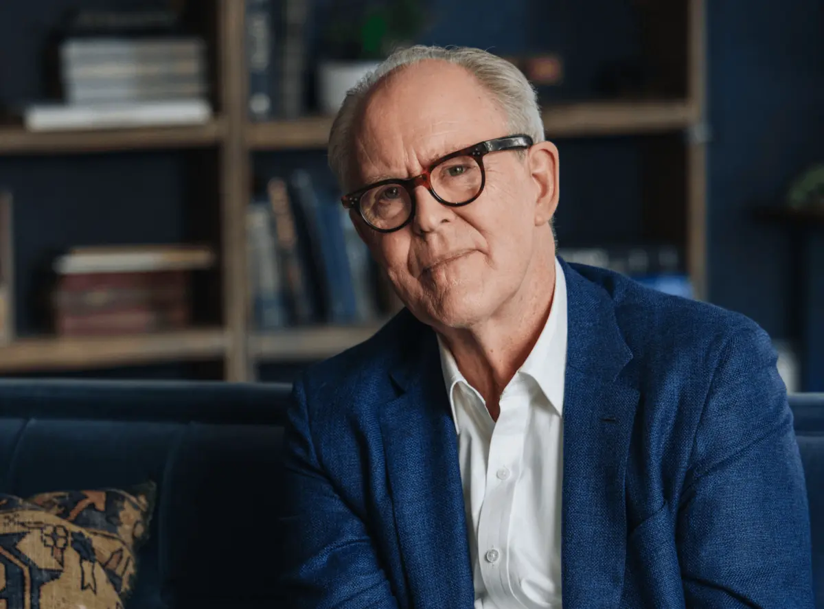 John Lightgow, ator norte-americano de 79 anos, vai interpretar Albus Dumbledore,