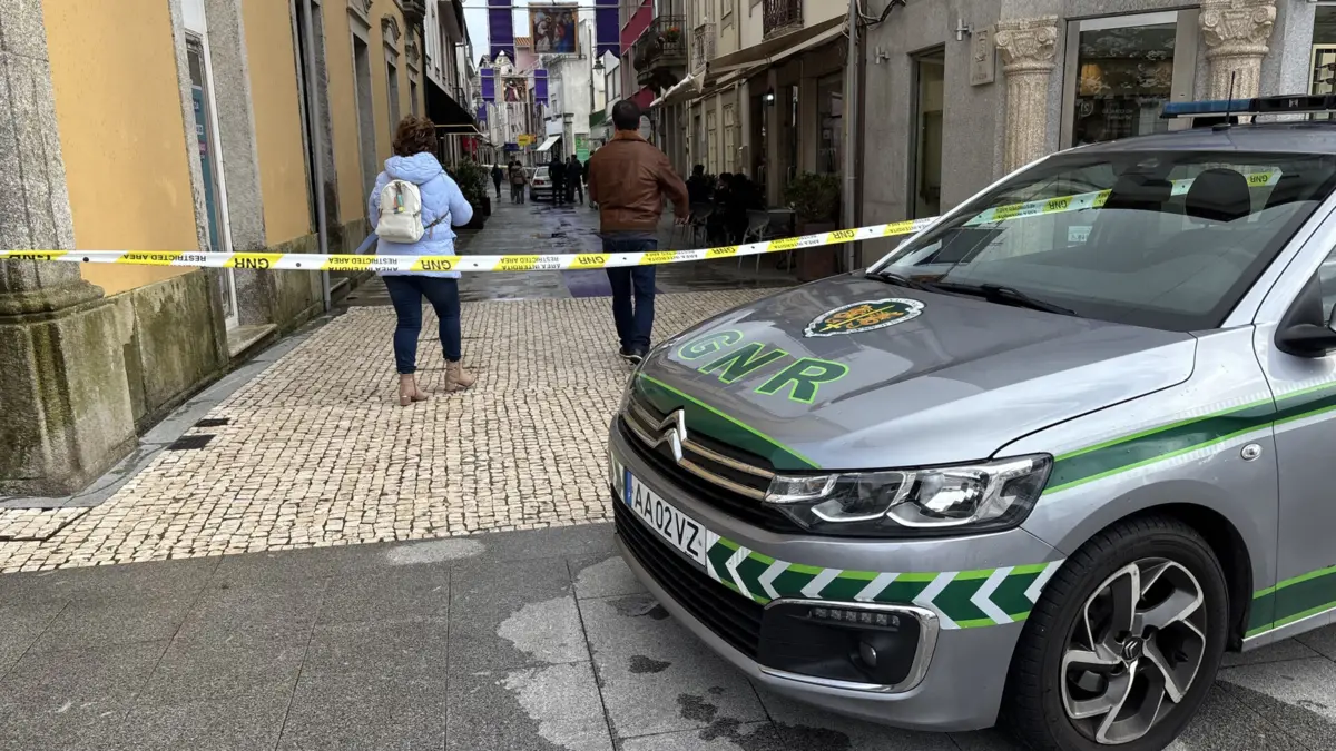 Imagem de contexto do artigo Após tentativa falhada, assaltantes regressam a ourivesaria e roubam peças de valor