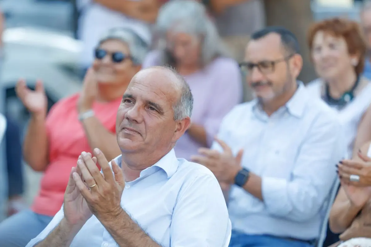 Aos jornalistas, o secretário-geral do PCP manifestou-se convicto de que a CDU, nestas eleições autárquicas, não vai ter "medo de perder o comboio"