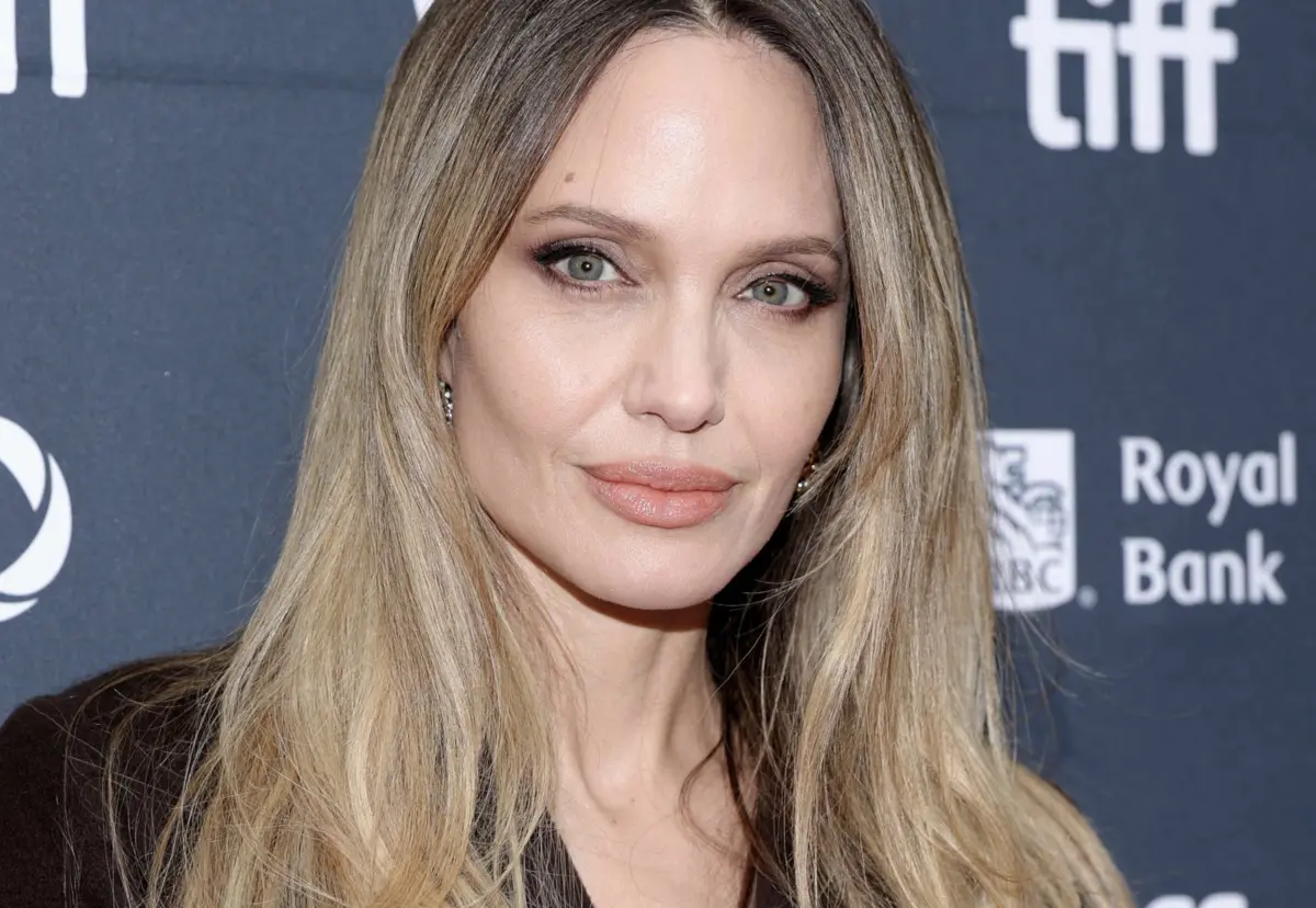 Angelina Jolie prescindiu dos seus direitos em prol da tranquilidade dos filhos