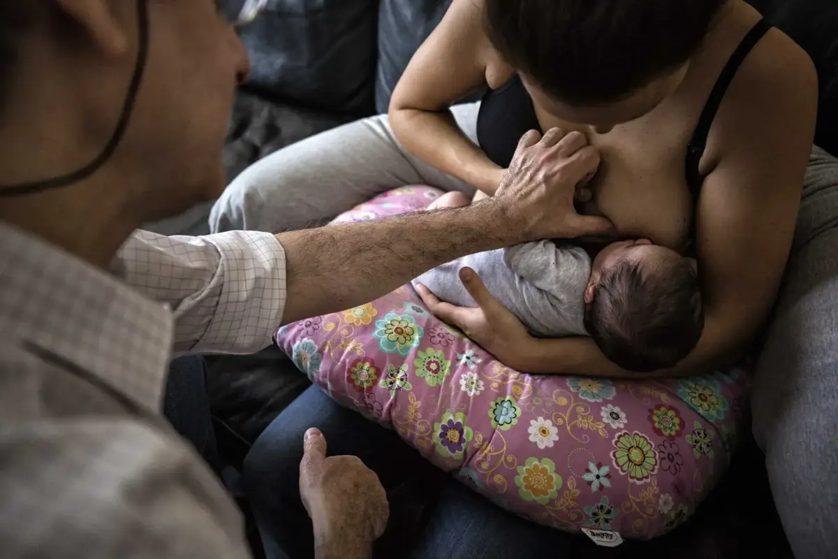 Ciência indica que amamentar pode proteger contra cancros de mama agressivos até cinco décadas