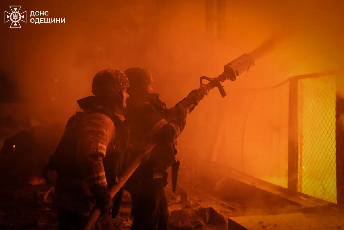 Vice-primeiro-ministro para a Recuperação da Ucrânia, Oleksiy Kuleba, acusou Moscovo de um ataque "massivo" contra Odessa