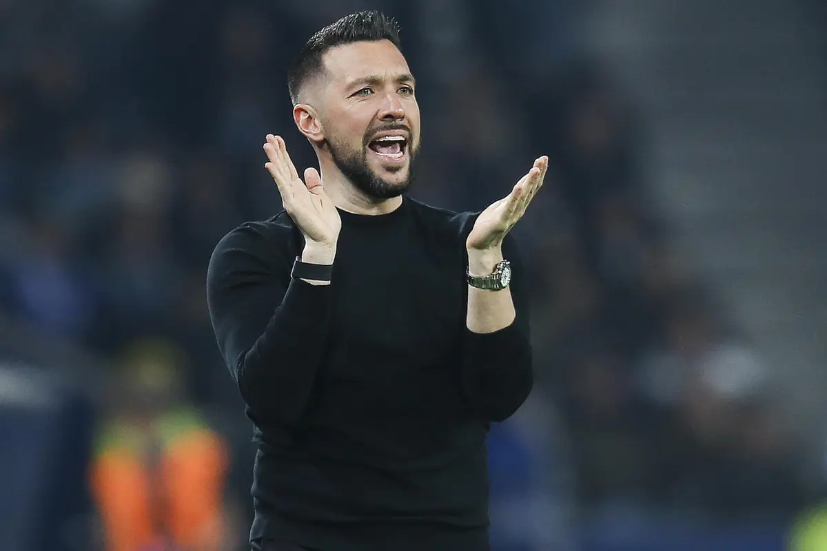 Francesco Farioli elogiou a exibição do F. C. Porto frente ao Arouca