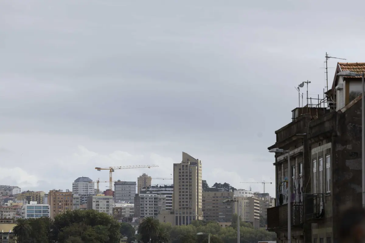 Dos 36.238 fogos licenciados em Portugal, 88% estão em edifícios novos e 12% vêm de reabilitações