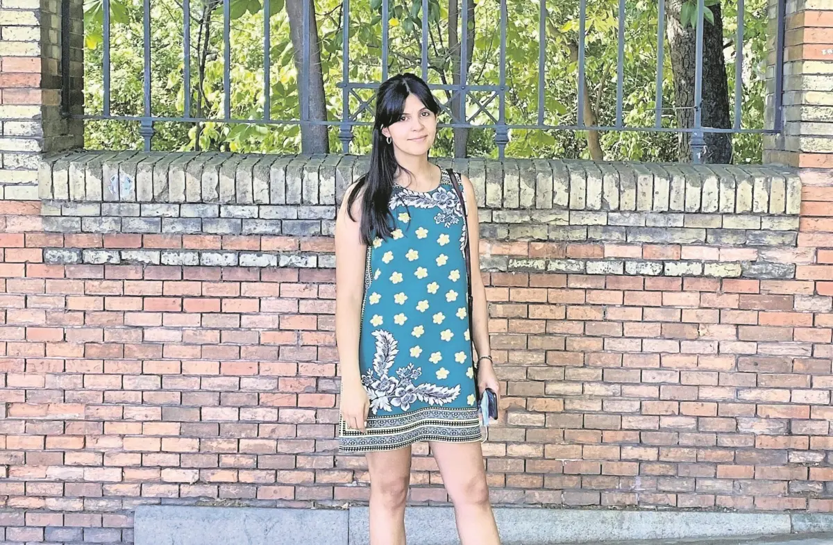 Adriana Neves, de 28 anos, trabalha em marketing e está emigrada em Valência, Espanha