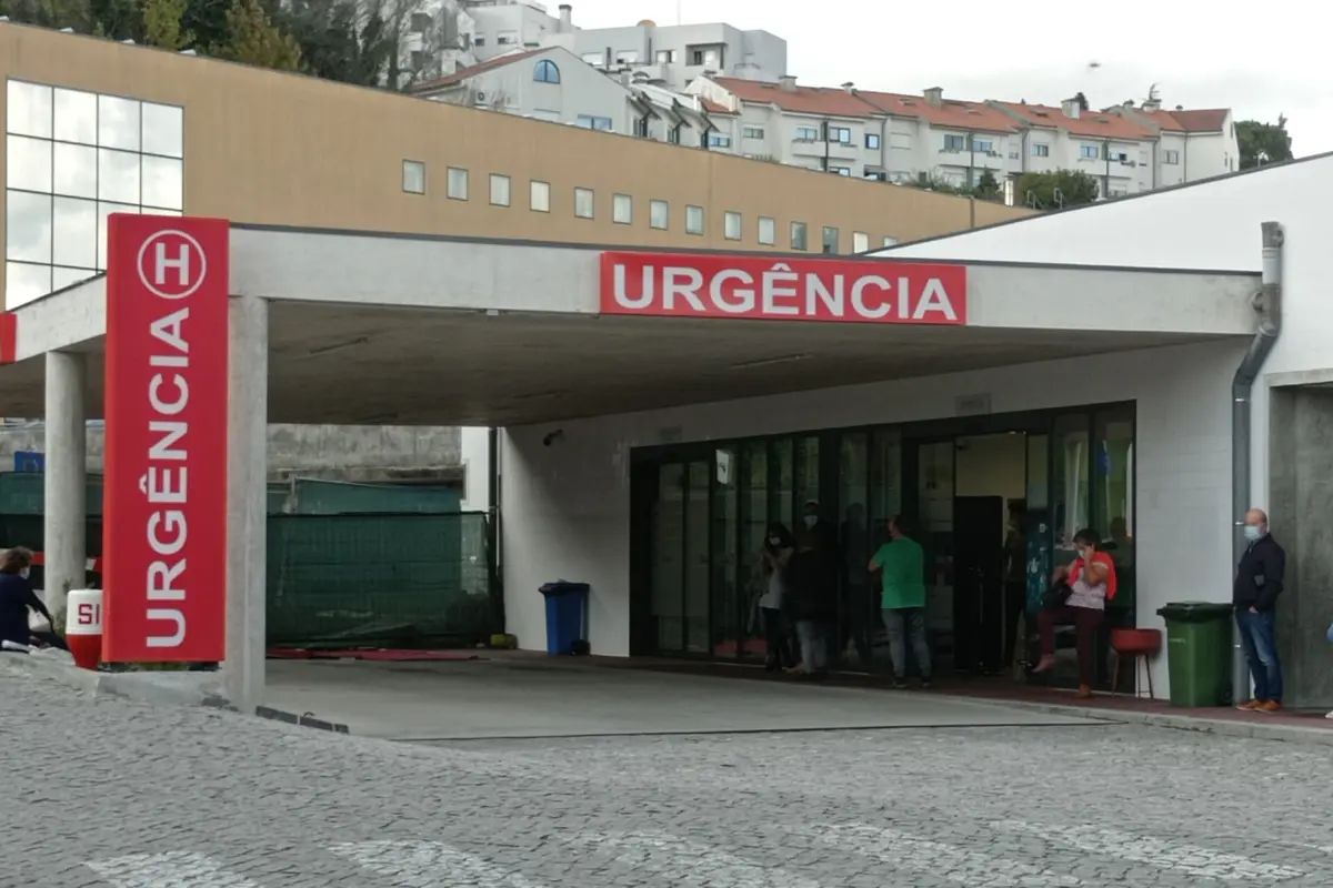 Doze pessoas tiveram de receber assistência médica
