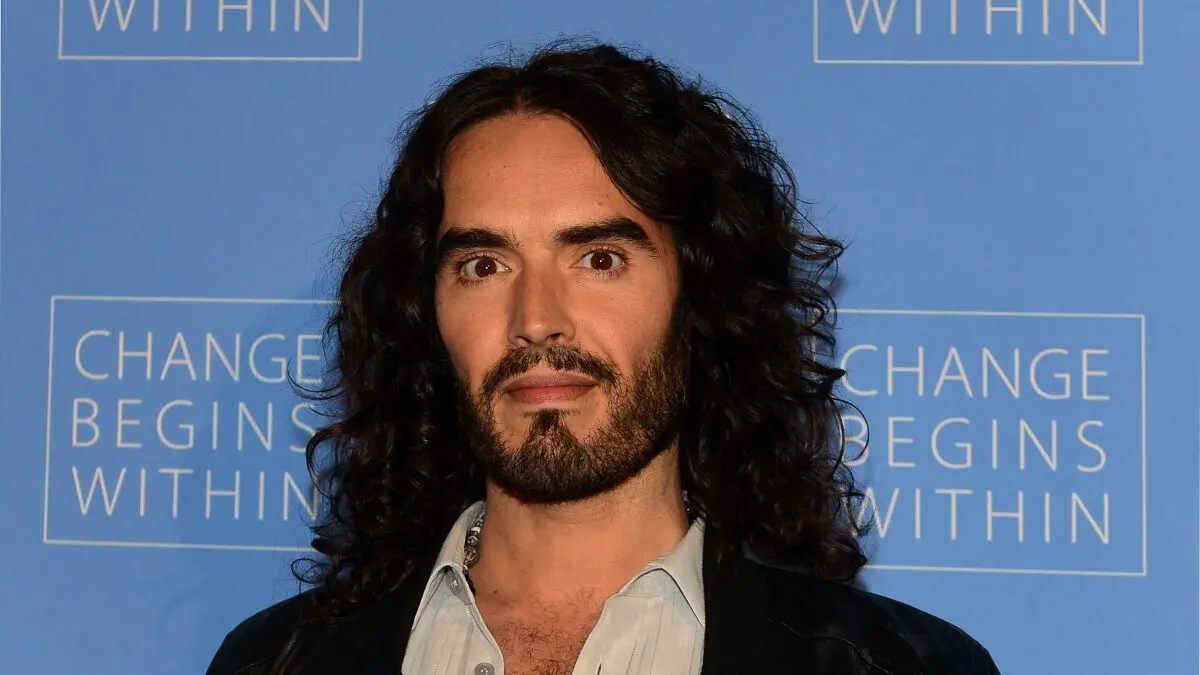 Imagem de contexto do artigo Governo britânico pede a vítimas de Russell Brand que falem com a polícia