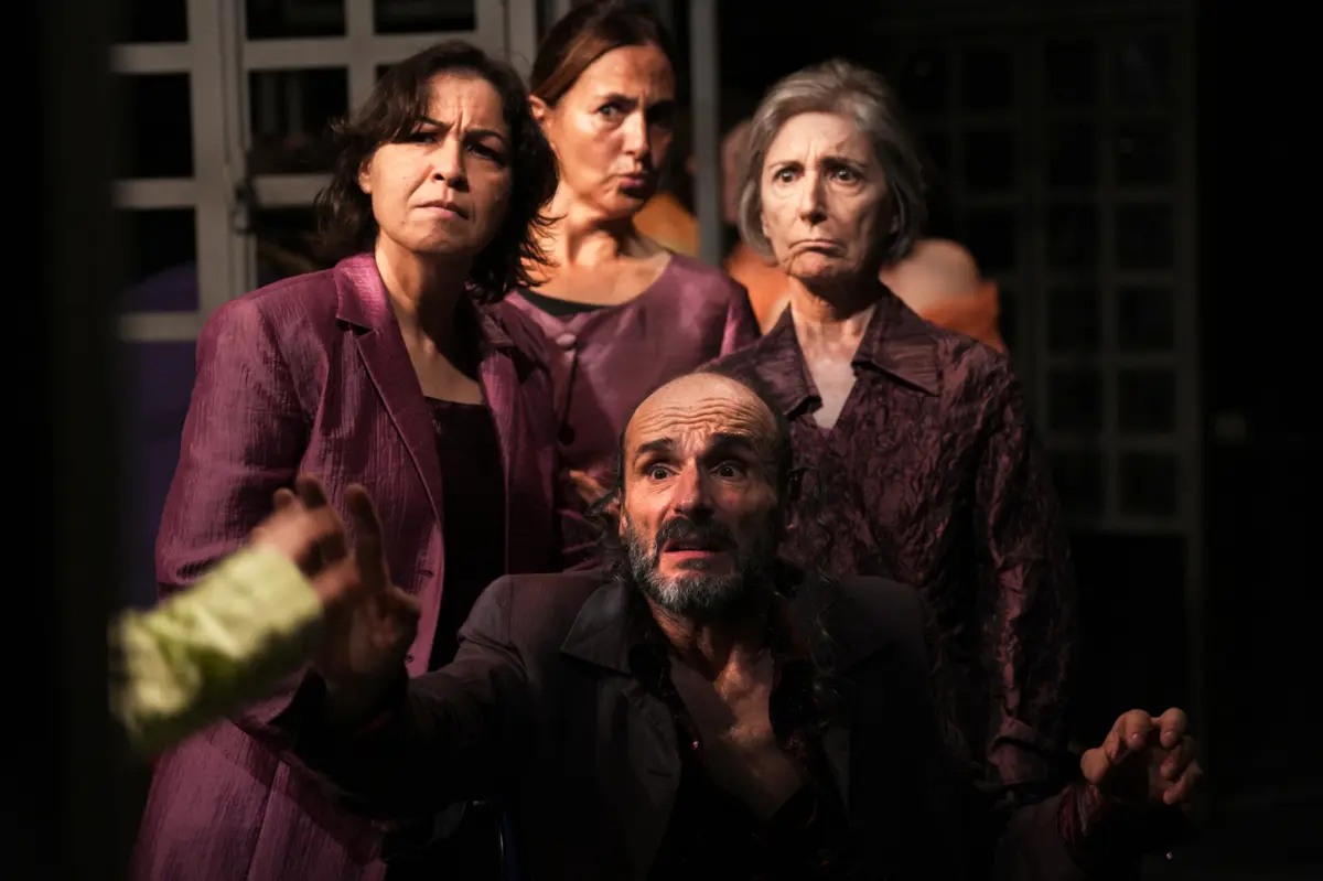 "Agustinópolis" chega ao Porto depois de já ter passado por Lisboa e Setúbal