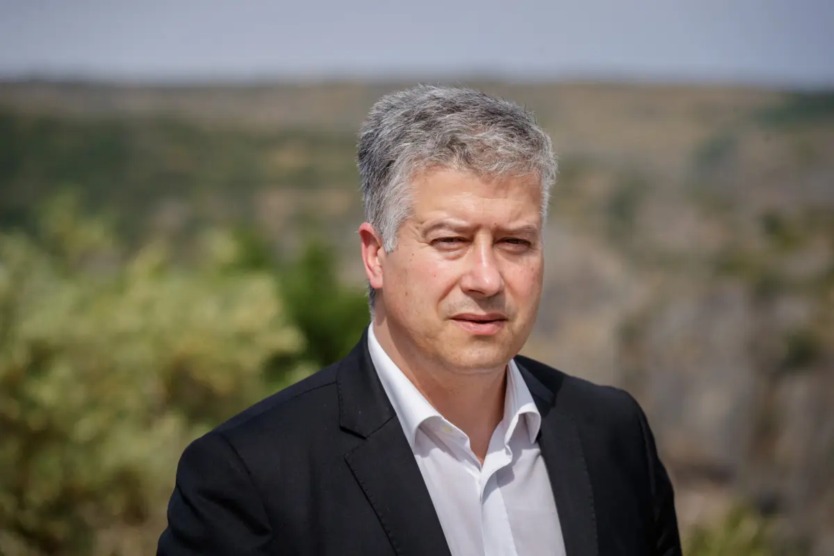 Artur Nunes garantiu em tribunal que só conhecia empresário de vista