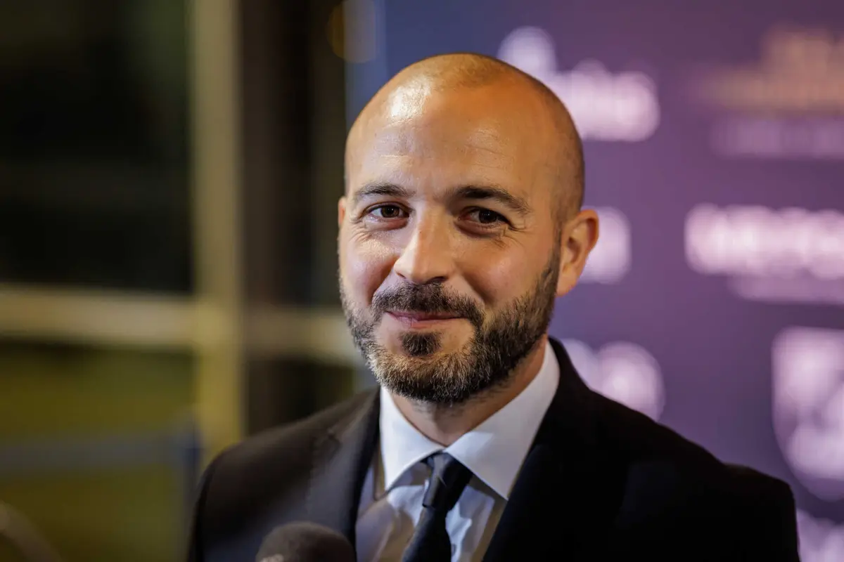 André André salienta que a exigência do Vitória é exatamente igual à de um grande