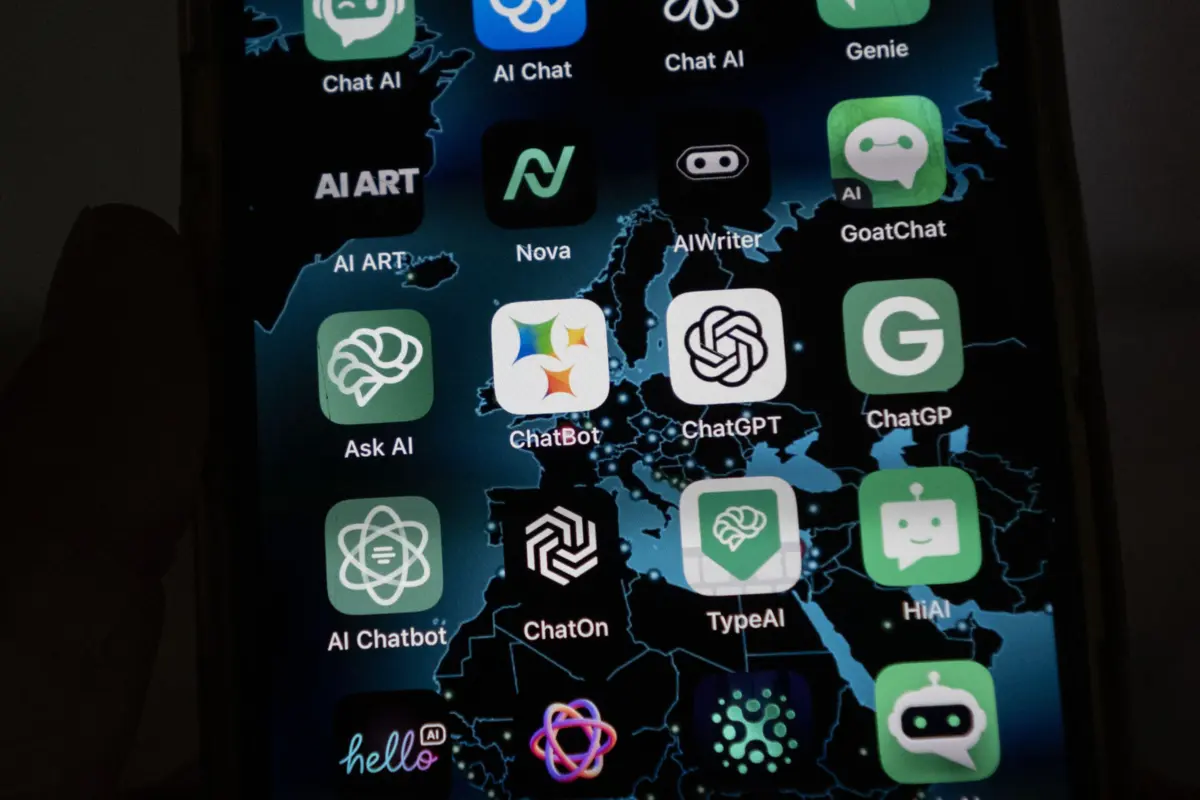 Sucesso da interface, desde o final de 2022, desencadeou uma corrida à Inteligência Artificial generativa