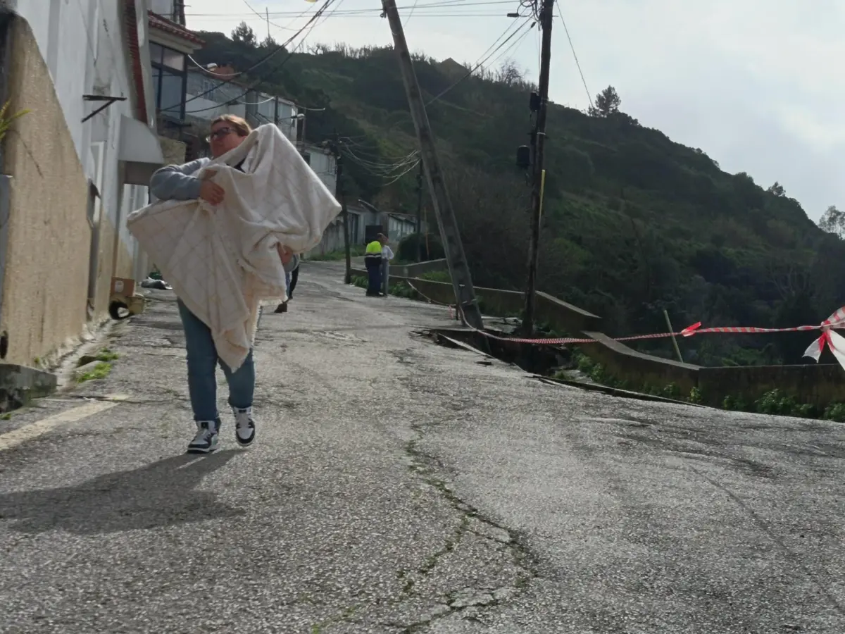 Derrocadas levaram à ordem de demolição