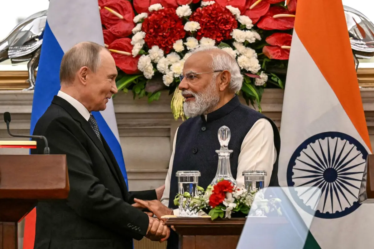 O presidente russo Vladimir Putin com o primeiro-ministro indiano Narendra Modi