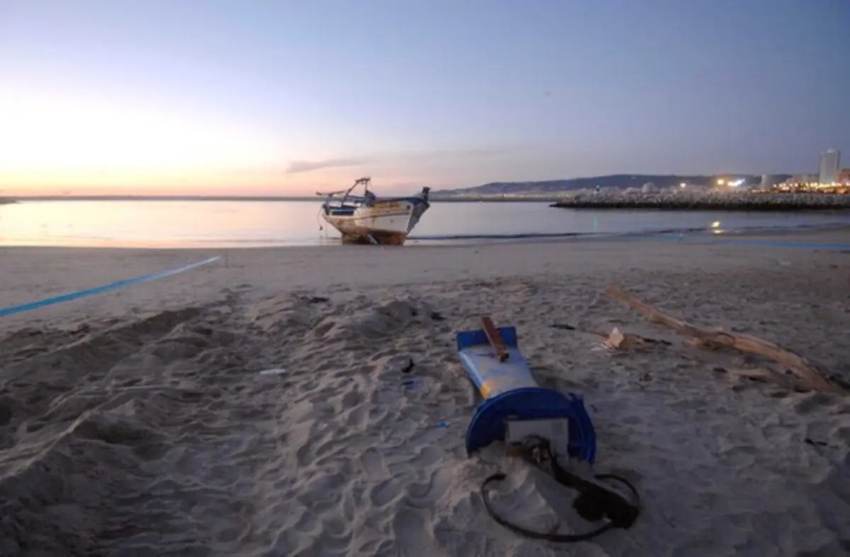 A praia do Cabedelinho situa-se na margem sul da foz do rio Mondego