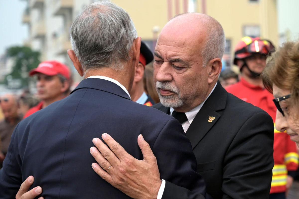 Imagem de contexto do artigo "Ter-me-ia demitido perante a morte de bombeiros", afirma António Nunes