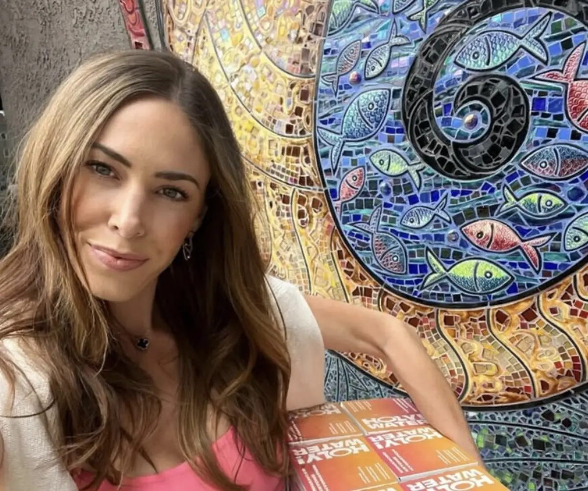 Jasmine Mooney tem trabalhado na área da saúde e bem-estar