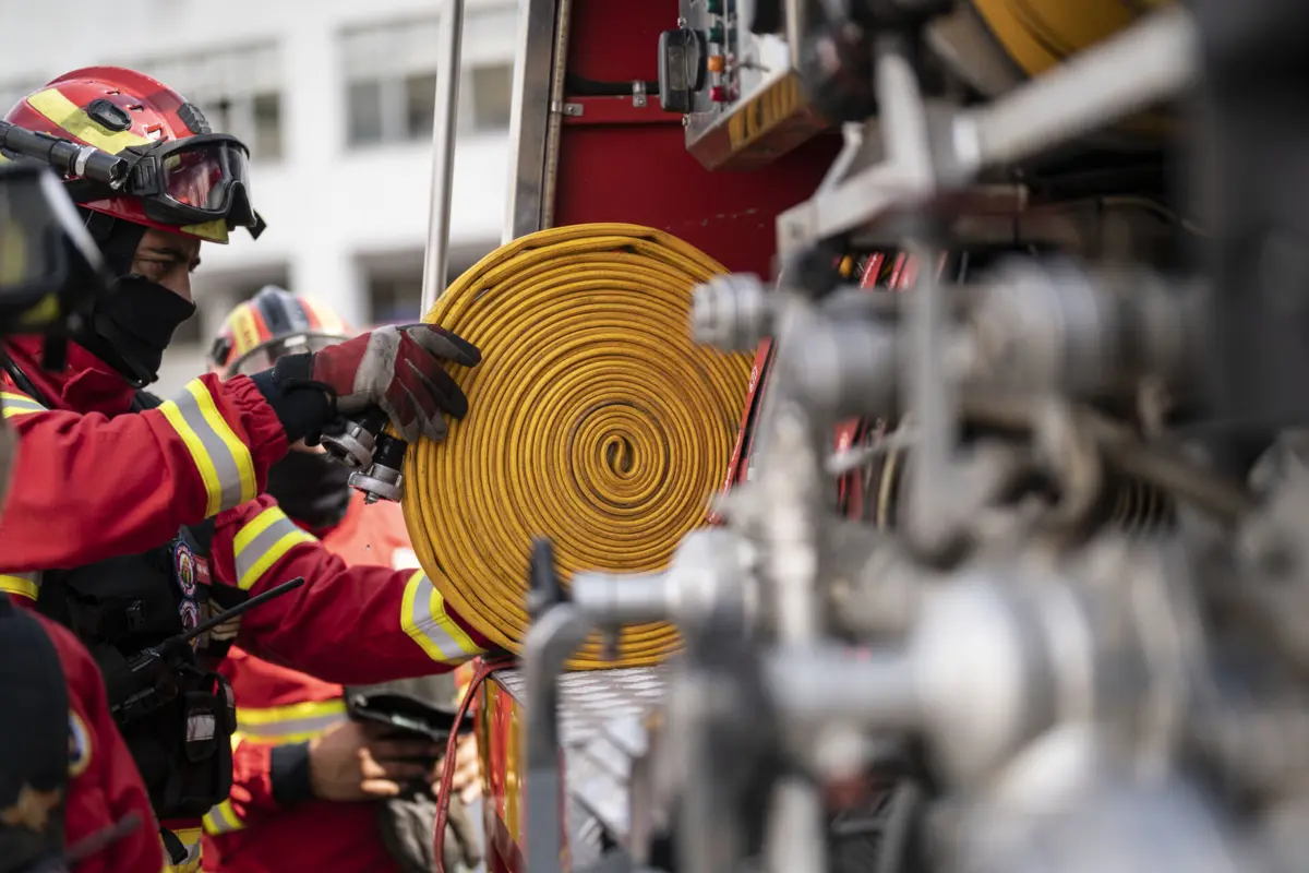 Há 434 comandantes de bombeiros em funções