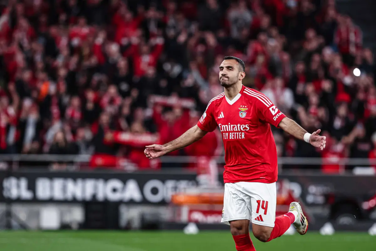 Pavlidis, avançado do Benfica