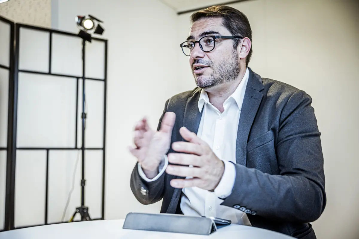 Cabeça de lista da CDU quer ver país “preparado” para eventual saída do euro. Denuncia “hipocrisia” da UE quanto às realidades da Ucrânia e da Palestina