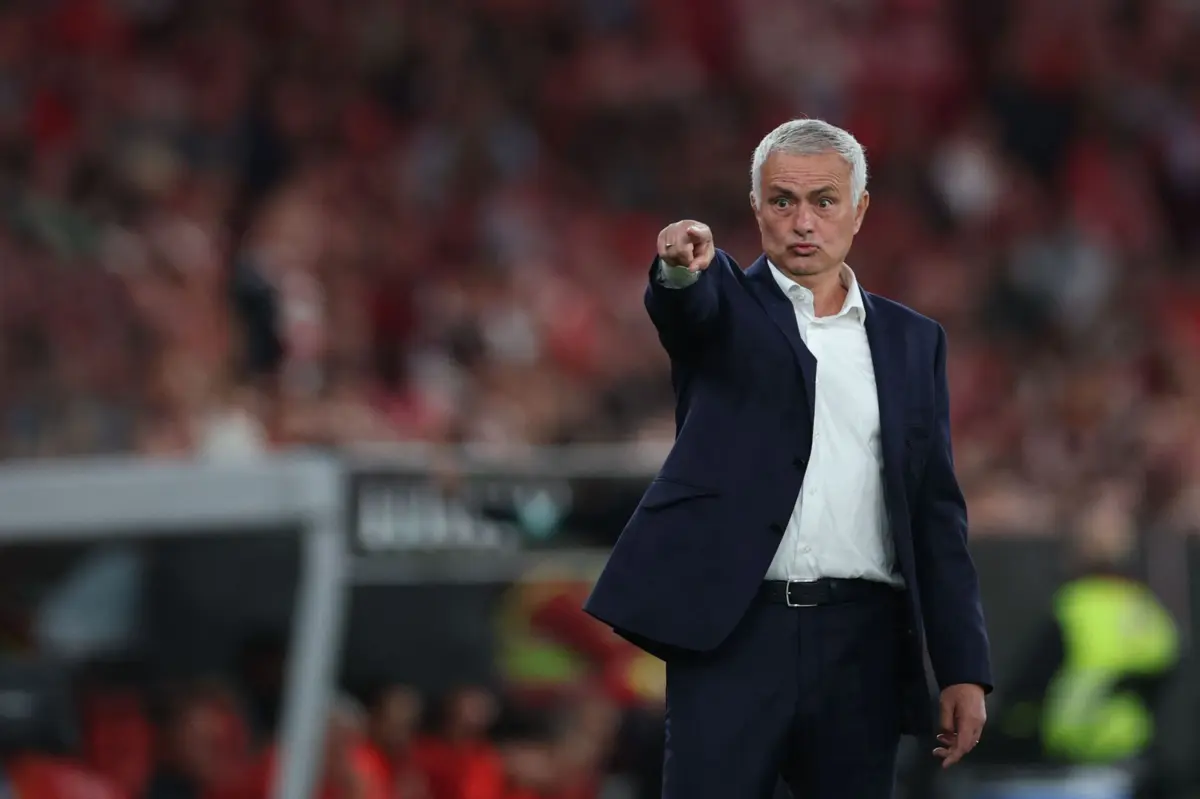 José Mourinho criticou a arbitragem do Benfica-Rio Ave