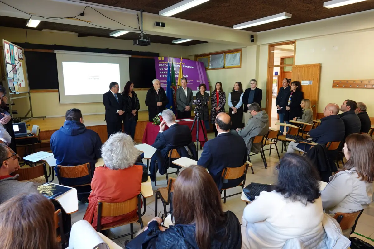 Cerimónia de consignação da obra