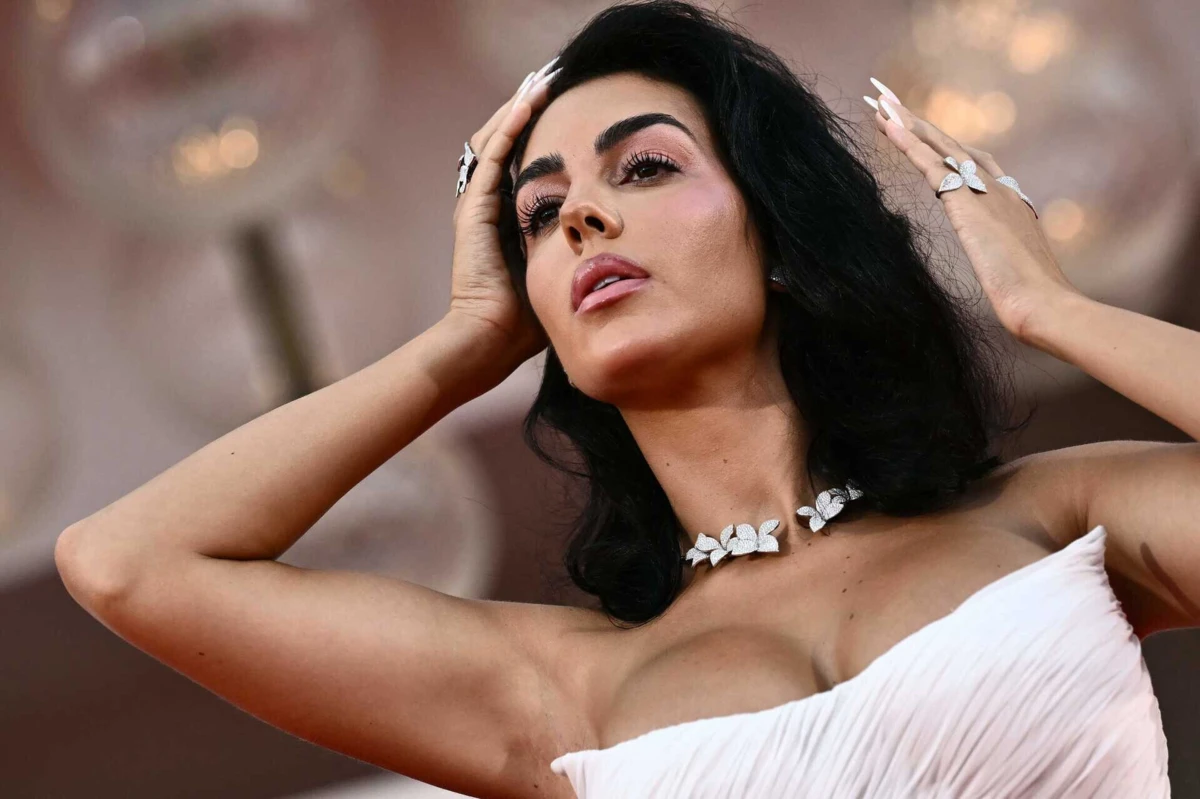 Georgina Rodríguez na passadeira vermelha do Festival de Veneza