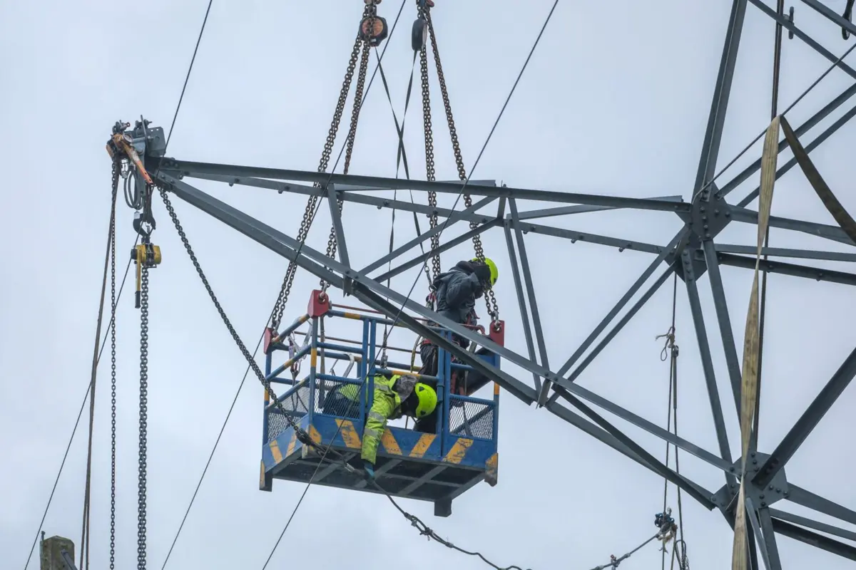 Milhares de pessoas sem energia elétrica desde 28 de janeiro