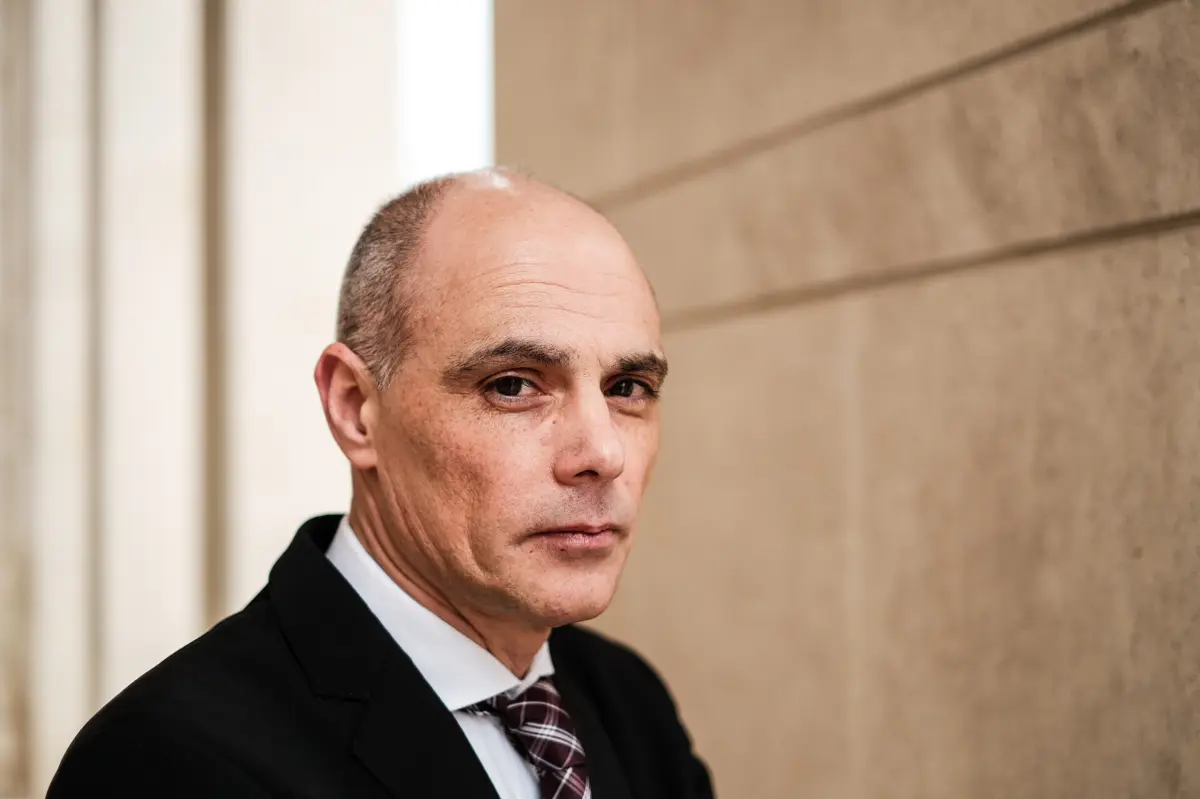 Quanto ao Manifesto dos 50, outros dos assuntos abordados pela ministra, Paulo Lona alertou que esse documento surgiu referindo-se a dois processos em concreto