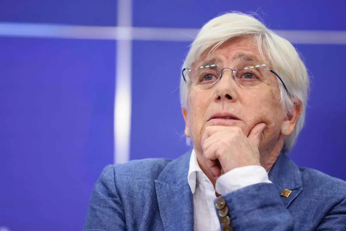 A eurodeputada espanhola Clara Ponsatí foi detida em Barcelona, esta segunda-feira