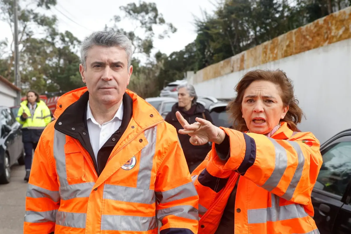 José Luís Carneiro com a autarca de Almada, Inês de Medeiros