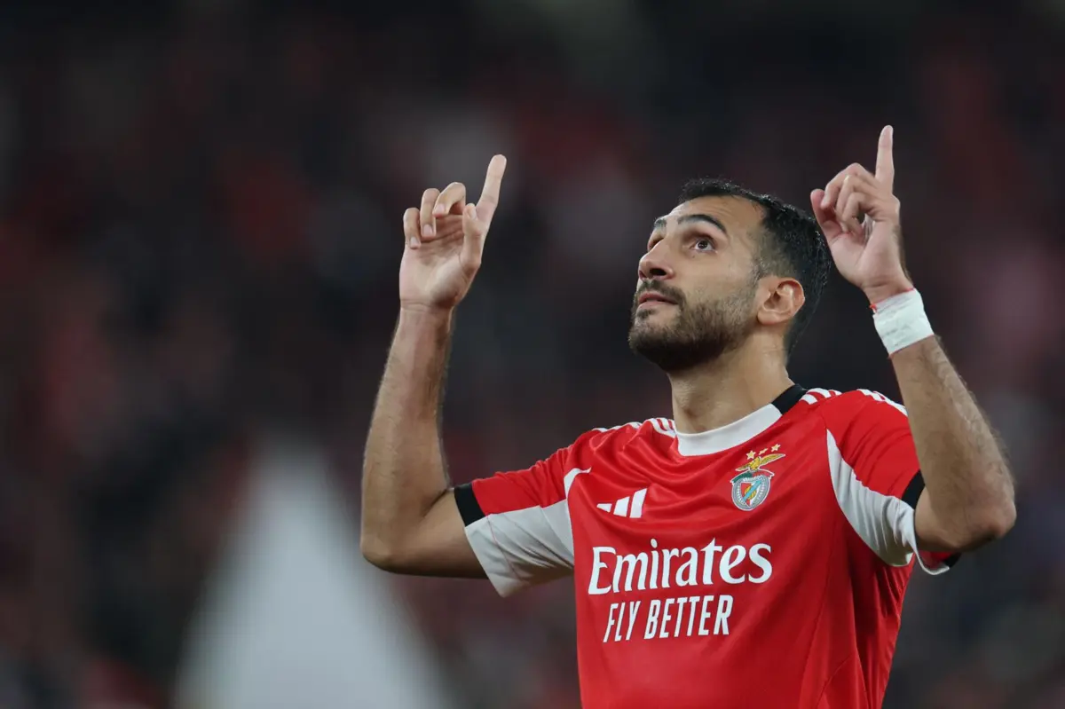 Avançado grego retomou a liderança na lista de melhores marcadores