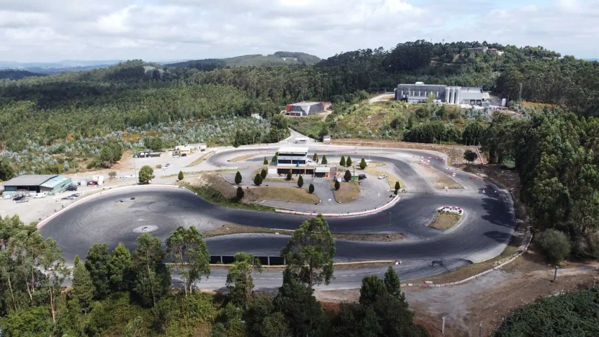 Pista de Guilhabreu é alvo de muitas queixas