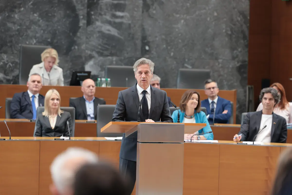 Primeiro-ministro, o liberal Robert Golob