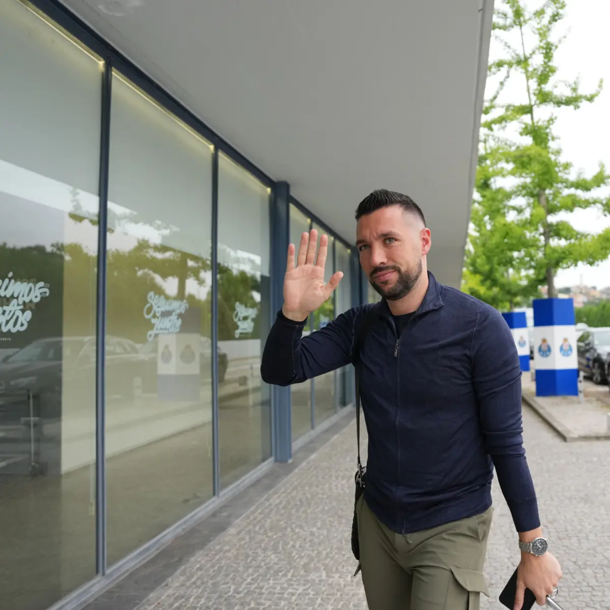 Técnico italiano apresentou-se cedo no Olival