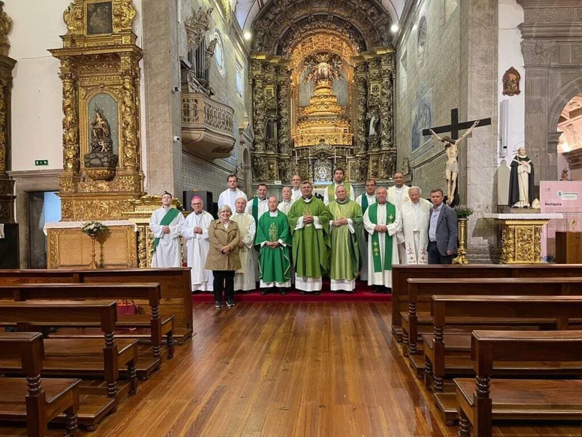 Imagem de contexto do artigo Bispos exortam comunicação social a "mostrar mais mensagens de paz do que de guerra”