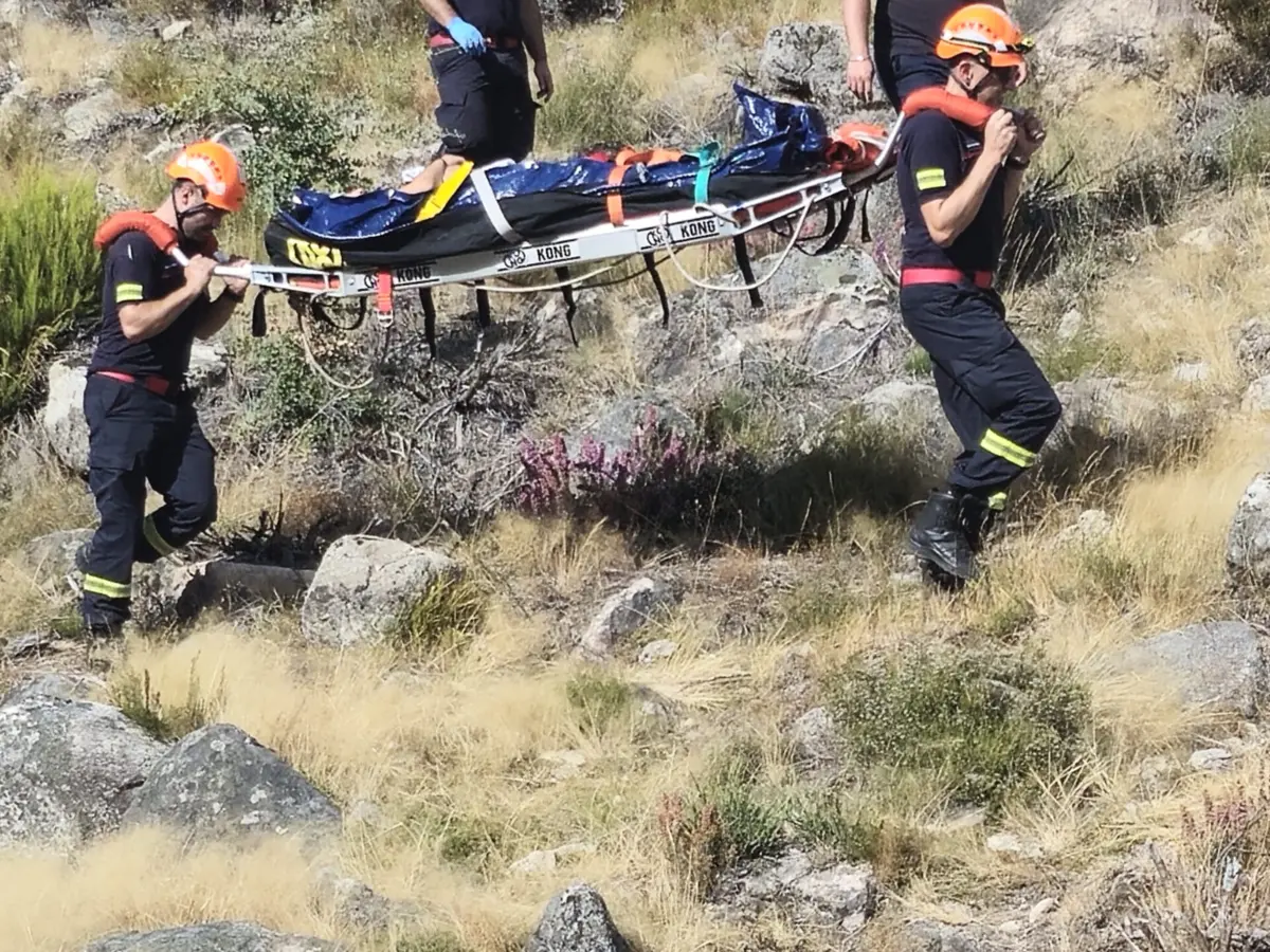 Imagem de contexto do artigo Jovem alemã gravemente ferida após cair em lagoa no Gerês