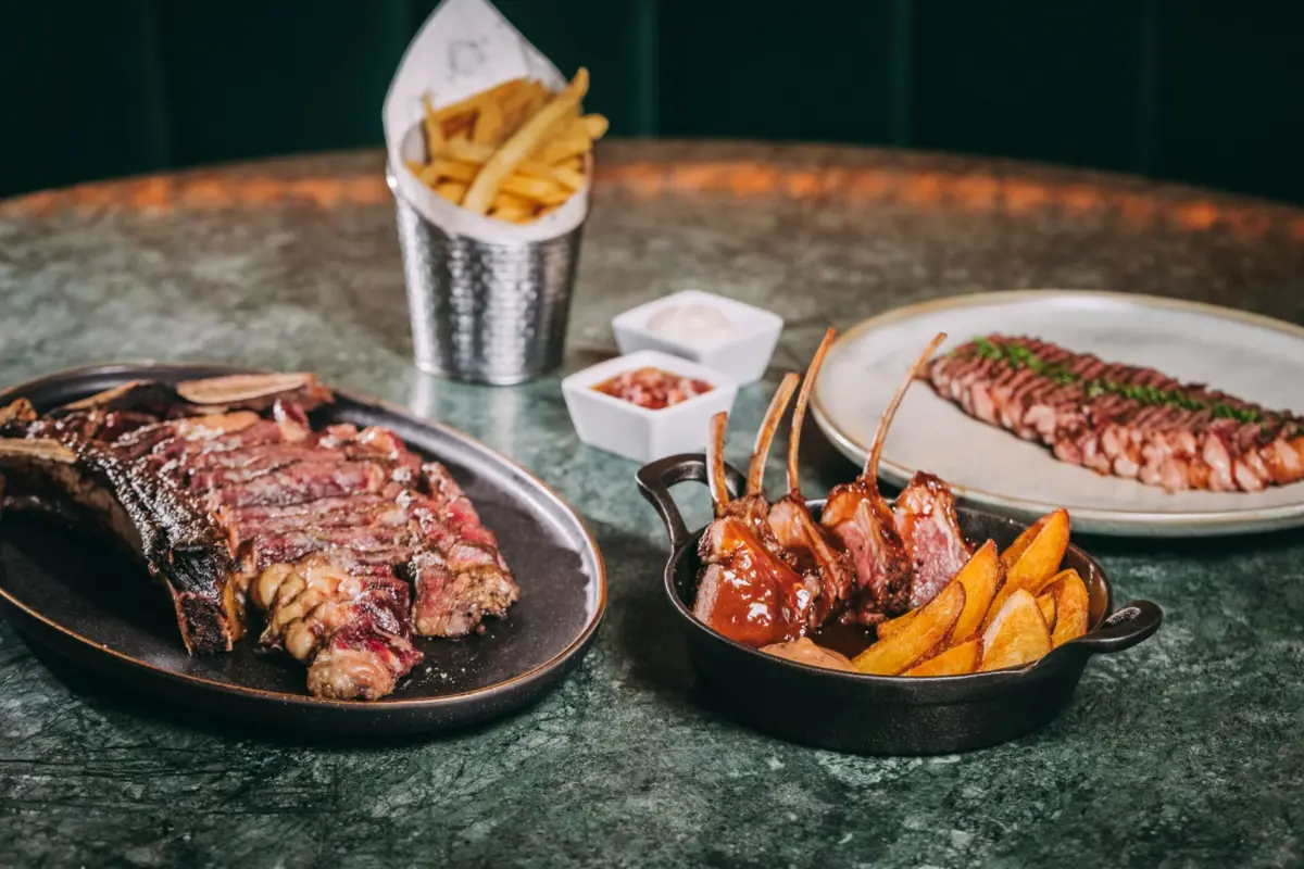 Há novos pratos e um novo chef no Palácio Chiado.