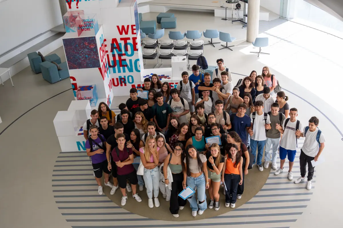 Alunos e professores de escola de Matosinhos evitam o carro e ganham prémio europeu