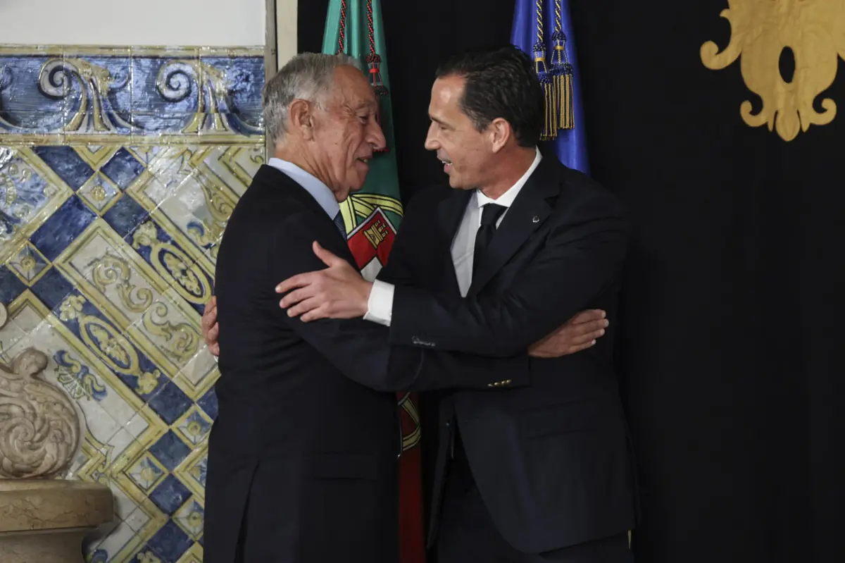 Marcelo Rebelo de Sousa e Pedro Proença na comemoração da conquista do Mundial de sub-17