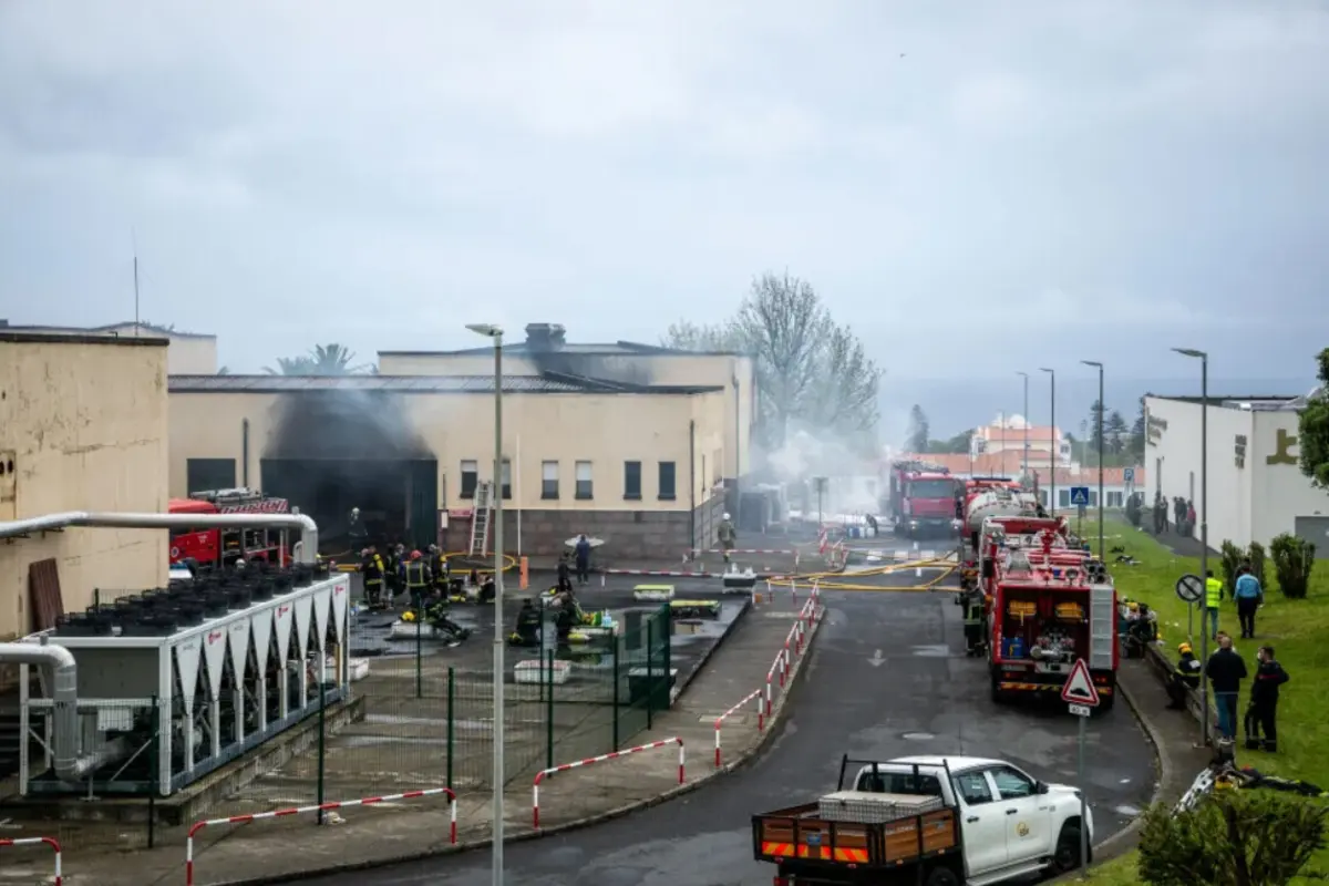Hospital de Ponta Delgada, o maior dos Açores, foi afetado por um incêndio em 4 de maio de 2024