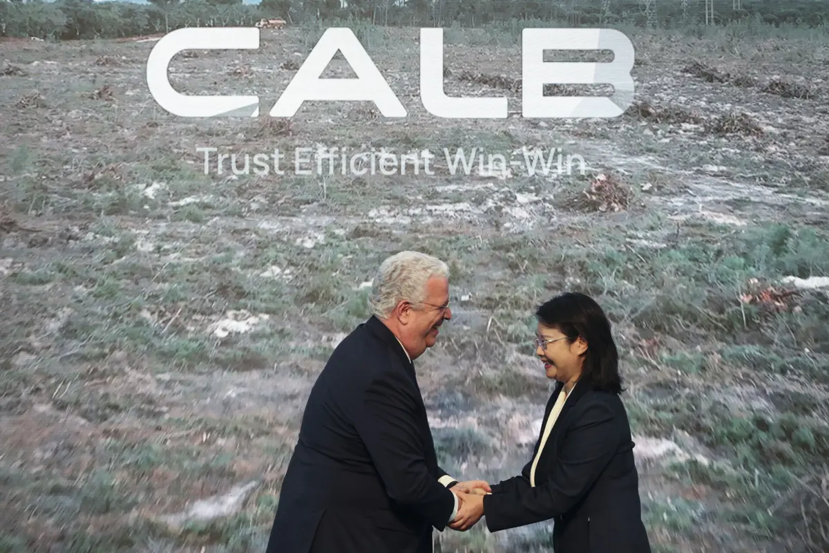 Cerimónia de lançamento do projeto da nova fábrica de baterias de lítio da CALB em Sines