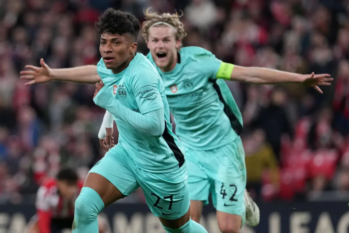 Alisson Santos festeja o golo que valeu os oitavos ao Sporting