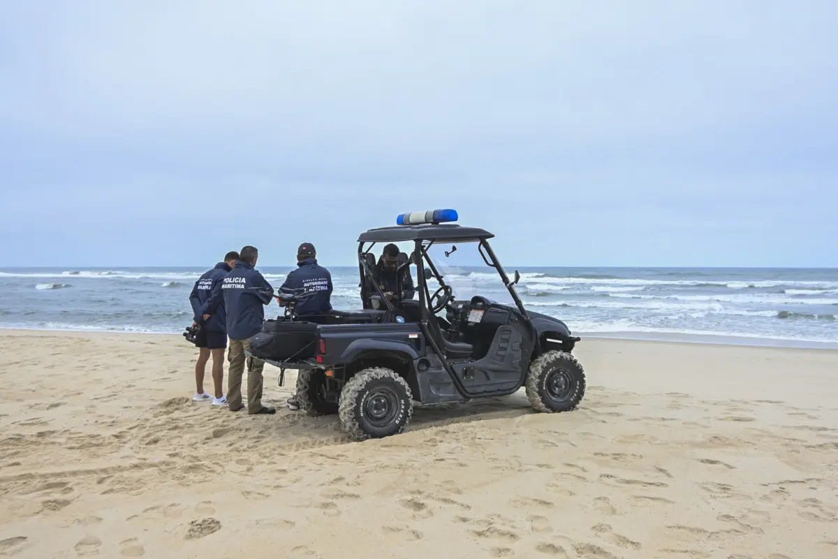 Imagem de contexto do artigo Montenegro lamenta naufrágio e apresenta condolências às famílias