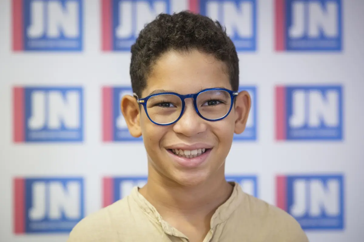 Henzo Nascimento é um premiados da "Bolsa de Mérito - Educação para todos"