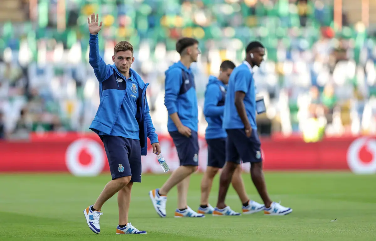 Francisco Conceição não se estreou pelo F. C. Porto em 2024/25