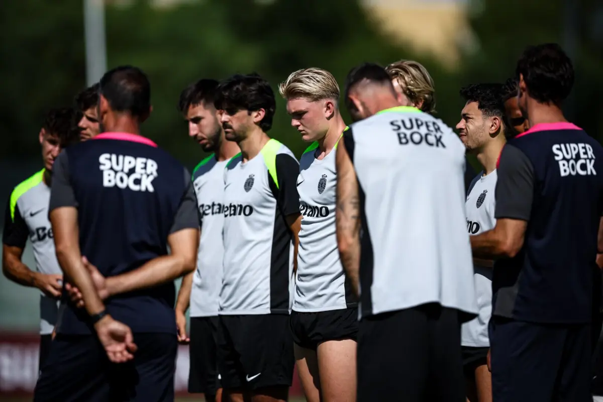 Leões fazem estágia no Algarve