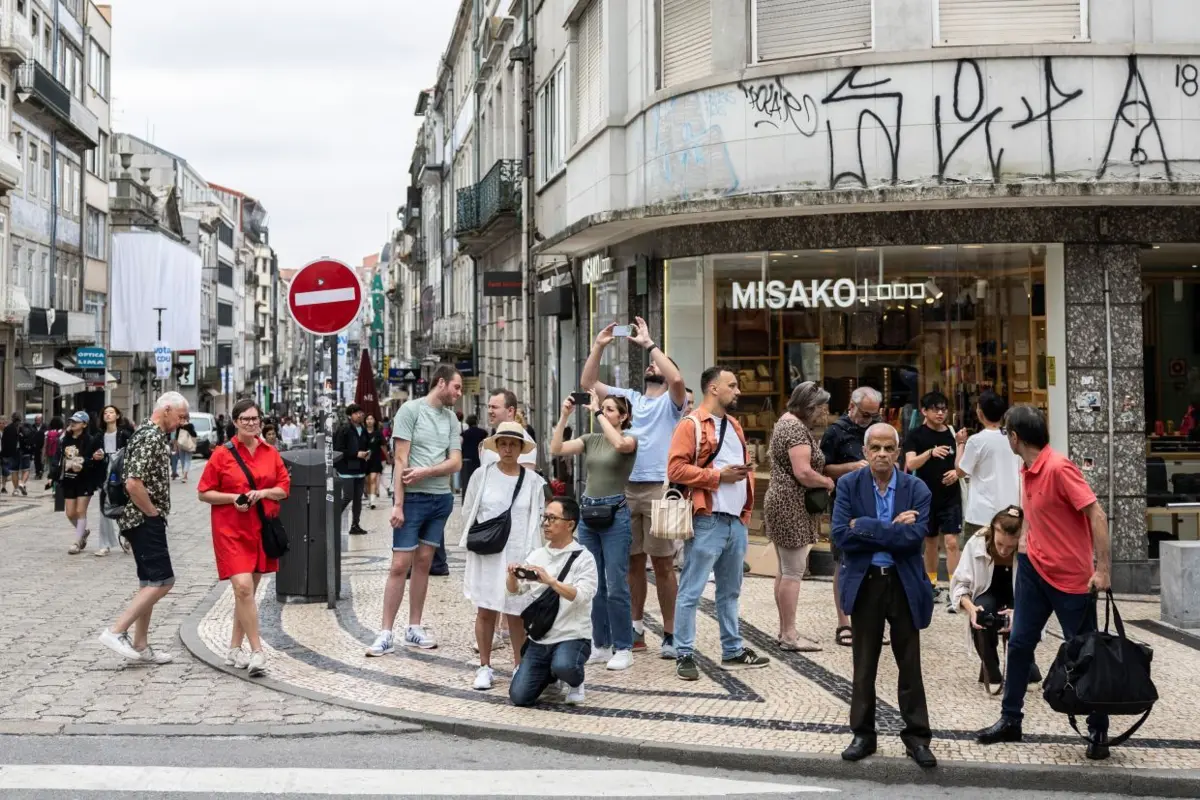 Turistas em Portugal são dos menos queixosos em relação à rede de telemóvel