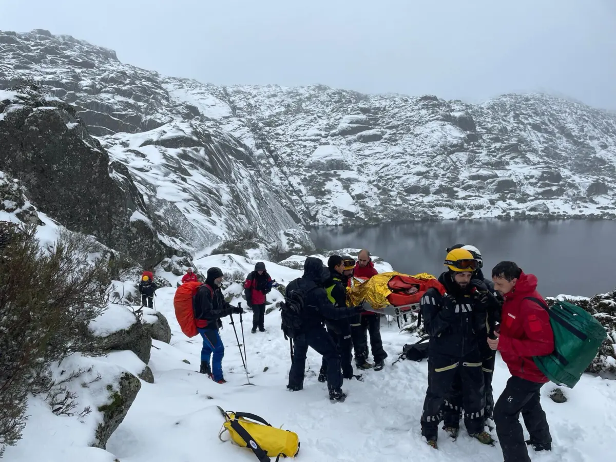 Imagem de contexto do artigo Homem resgatado após queda em trilho na serra da Estrela