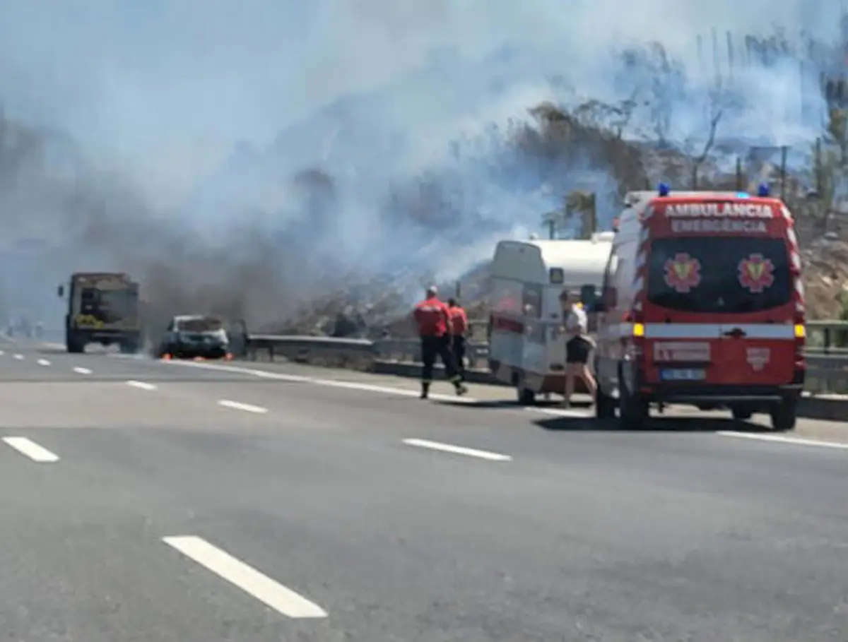Imagem de contexto do artigo Fogo em Almodôvar com dois feridos e uma frente ativa
