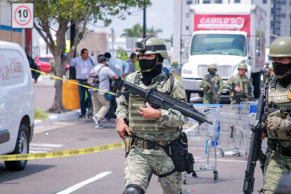 Confrontos armados entre dois clãs do cartel estão a aterrorizar cidade de Culiacan, com perto de um milhão de habitantes